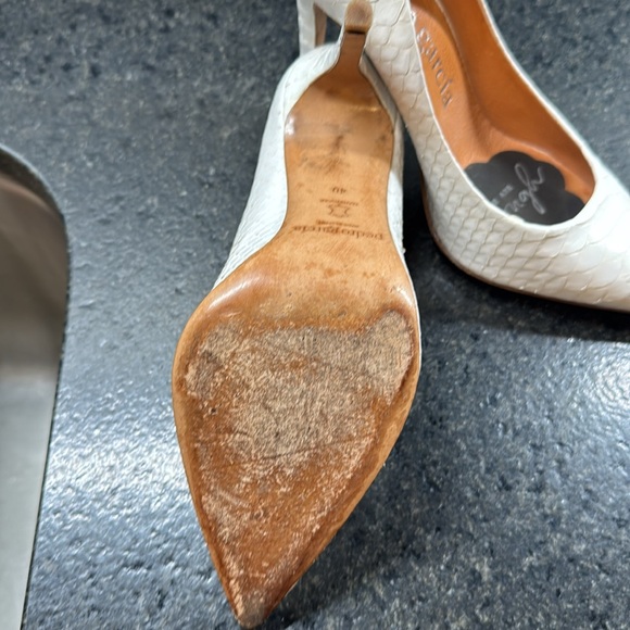 Excellent condition Pedro Garcia white snakeskin heels - Picture 5 of 8